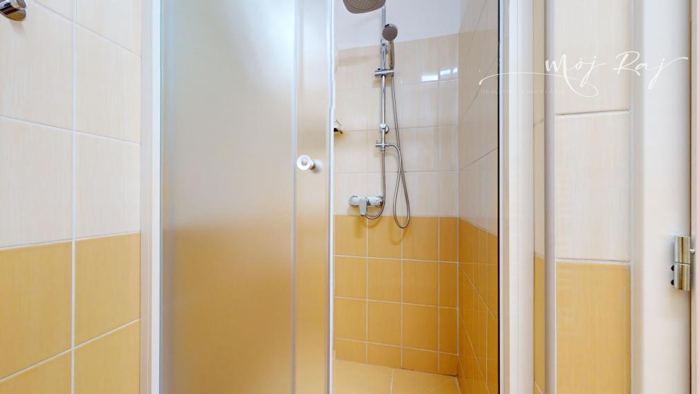 🏡 Priestranná garsónka s vlastným vchodom 🏡