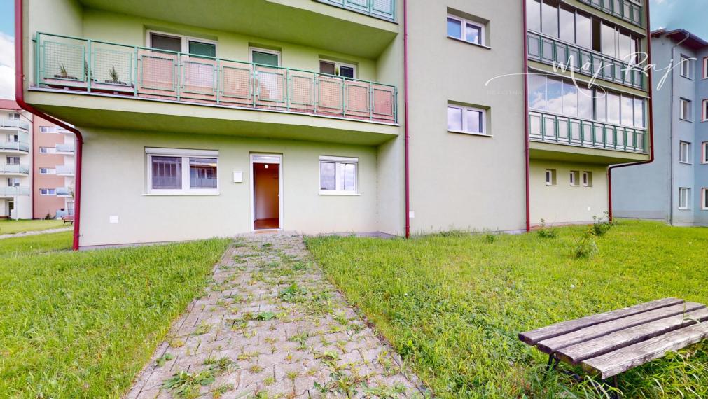 🏡 Priestranná garsónka s vlastným vchodom 🏡