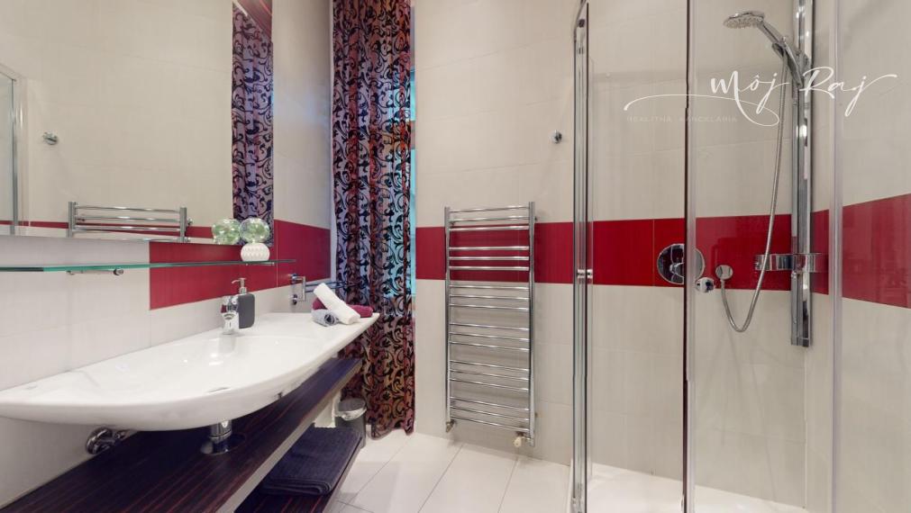 Veľkometrážny 5-izbový byt na prestížnej adrese – MEDENÁ