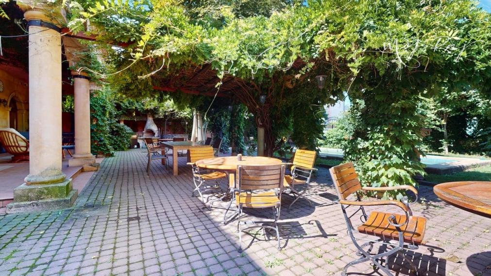 🏨 Na predaj: Reštaurácia, bowling & eventová oáza v srdci Komárna