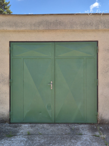 Na predaj murovaná garáž – Nerudova ulica/Komenského