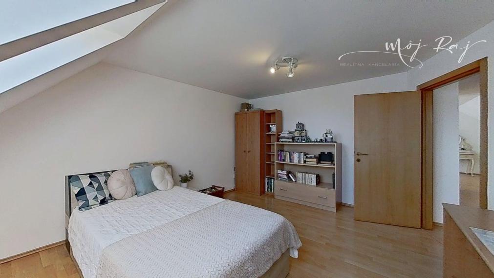 🏡 Na predaj rodinný dom v centre Šenkvíc