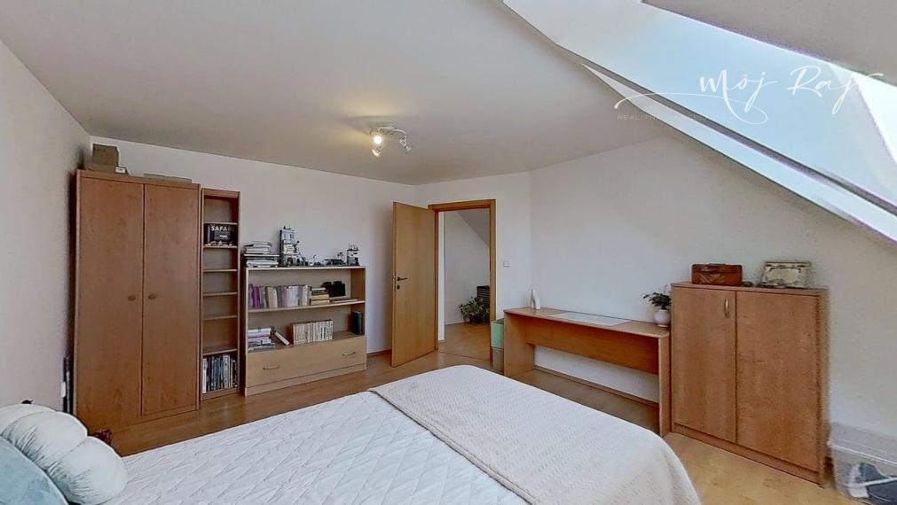 🏡 Na predaj rodinný dom v centre Šenkvíc