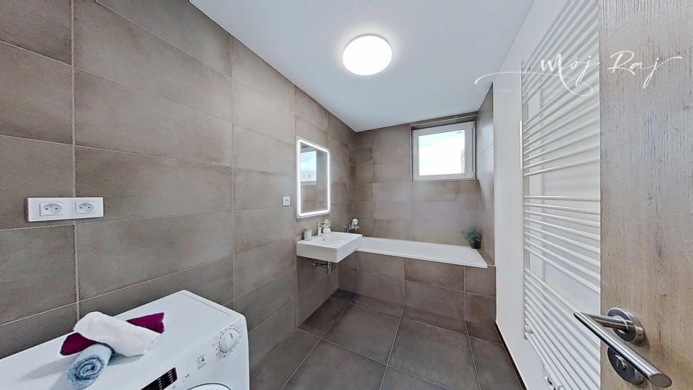 REZERVOVANÉ-✨ Štýlový 2-izbový byt so záhradou v top lokalite Bory Nový Dvor!