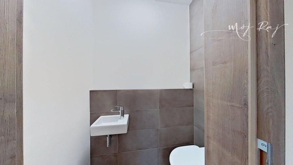 REZERVOVANÉ-✨ Štýlový 2-izbový byt so záhradou v top lokalite Bory Nový Dvor!