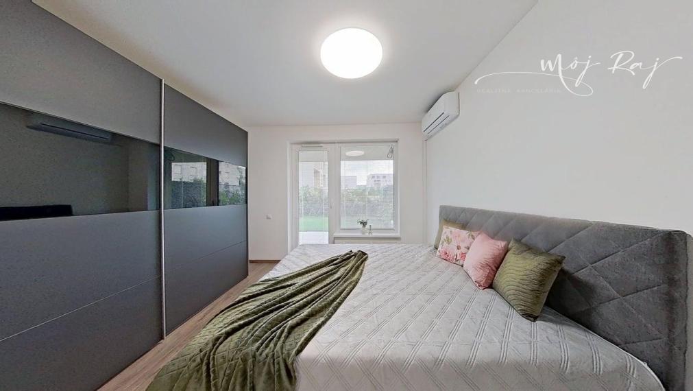 REZERVOVANÉ-✨ Štýlový 2-izbový byt so záhradou v top lokalite Bory Nový Dvor!