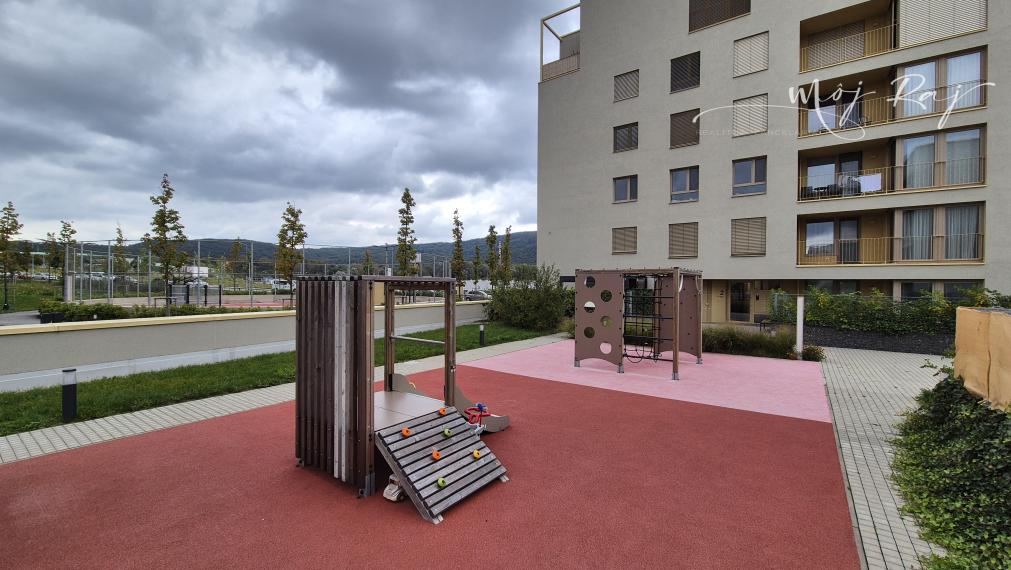 REZERVOVANÉ-✨ Štýlový 2-izbový byt so záhradou v top lokalite Bory Nový Dvor!