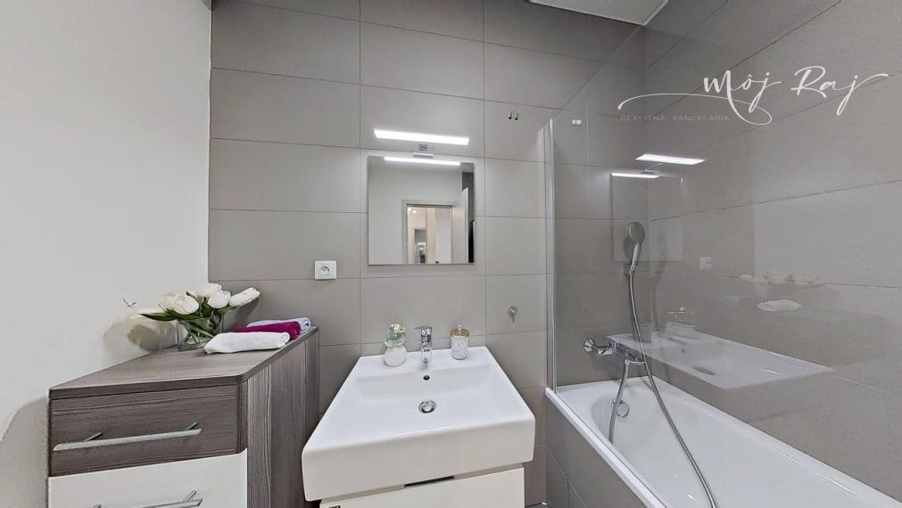 REZERVOVANÉ -✨ 2-IZB. BYT S LODŽIOU, V REZIDENCII BORY NOVÝ DVOR ✨