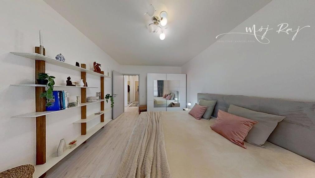 REZERVOVANÉ -✨ 2-IZB. BYT S LODŽIOU, V REZIDENCII BORY NOVÝ DVOR ✨