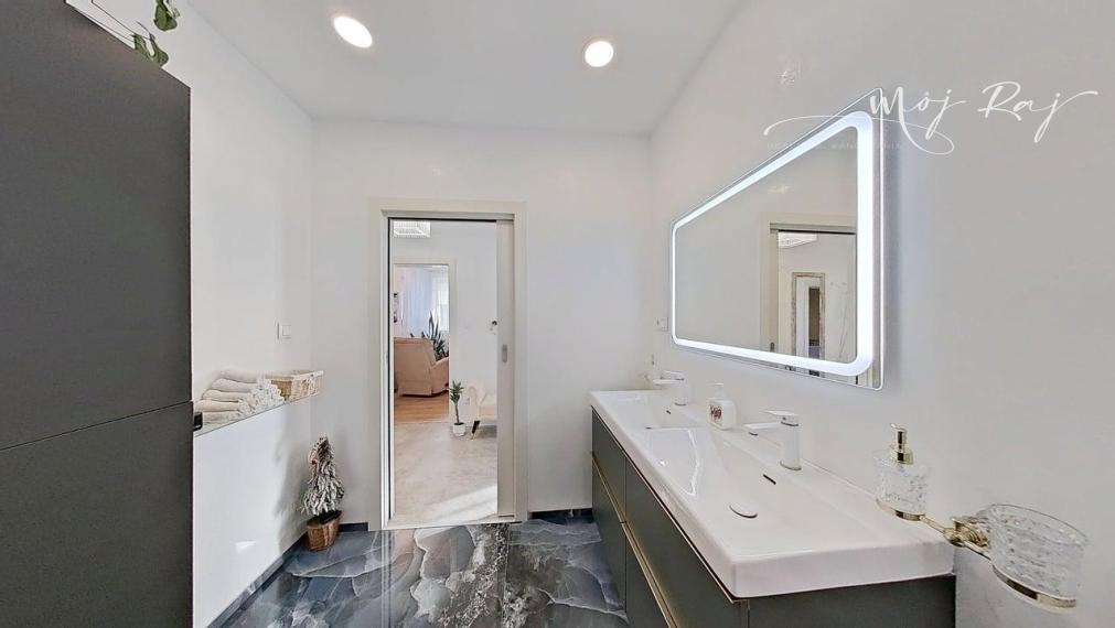 💎Nízkoenergetický 3-iz. RD s 8 árovým pozemkom