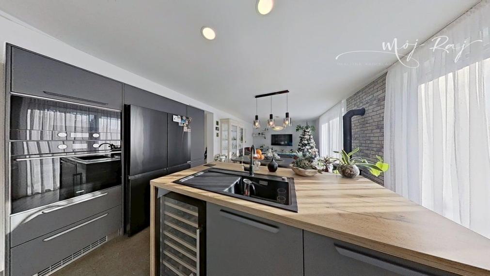 💎Nízkoenergetický 3-iz. RD s 8 árovým pozemkom