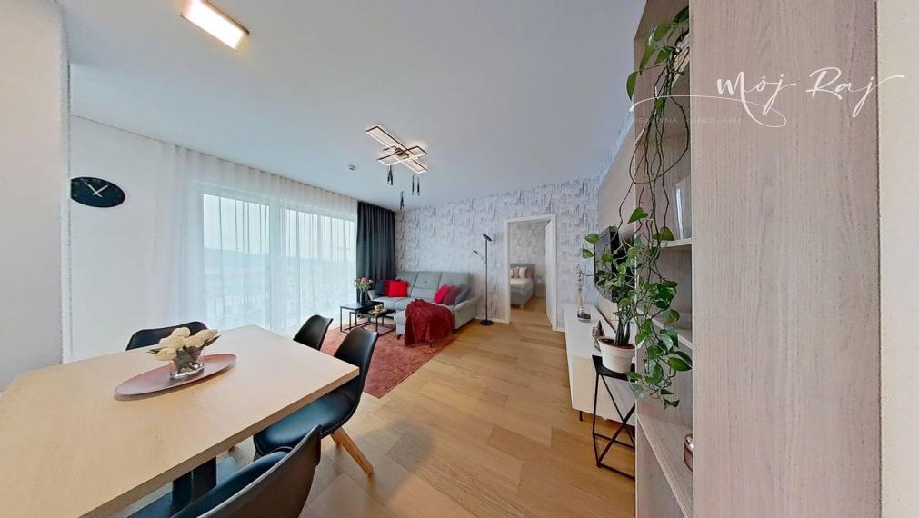 🌅 Štýlový 2-izb. byt s výhľadmi, balkónom a garážou – rezortné bývanie Čerešne