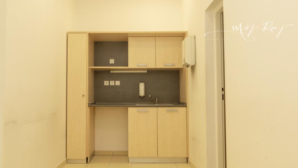 🏢 Na prenájom | Obchodno-kancelársky priestor 140 m² – Petržalka