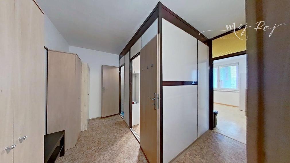 🏡 Veľký, svetlý 2-izbový byt s lodžiou a balkónom