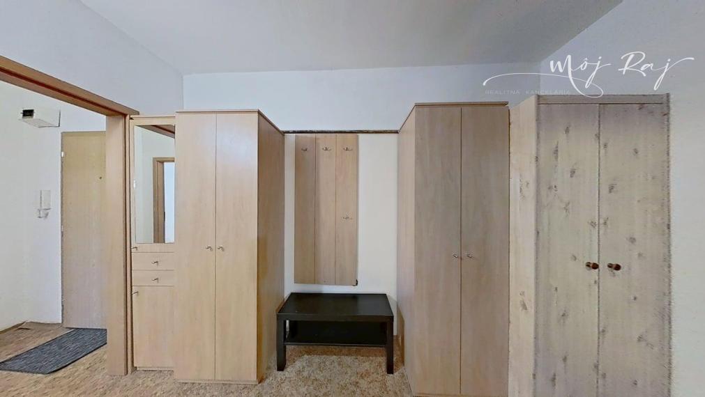 🏡 Veľký, svetlý 2-izbový byt s lodžiou a balkónom