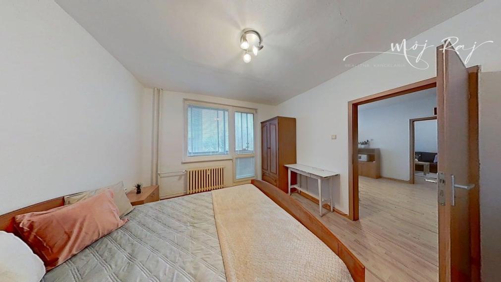 🏡 Veľký, svetlý 2-izbový byt s lodžiou a balkónom