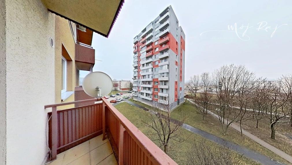 🏡 Veľký, svetlý 2-izbový byt s lodžiou a balkónom