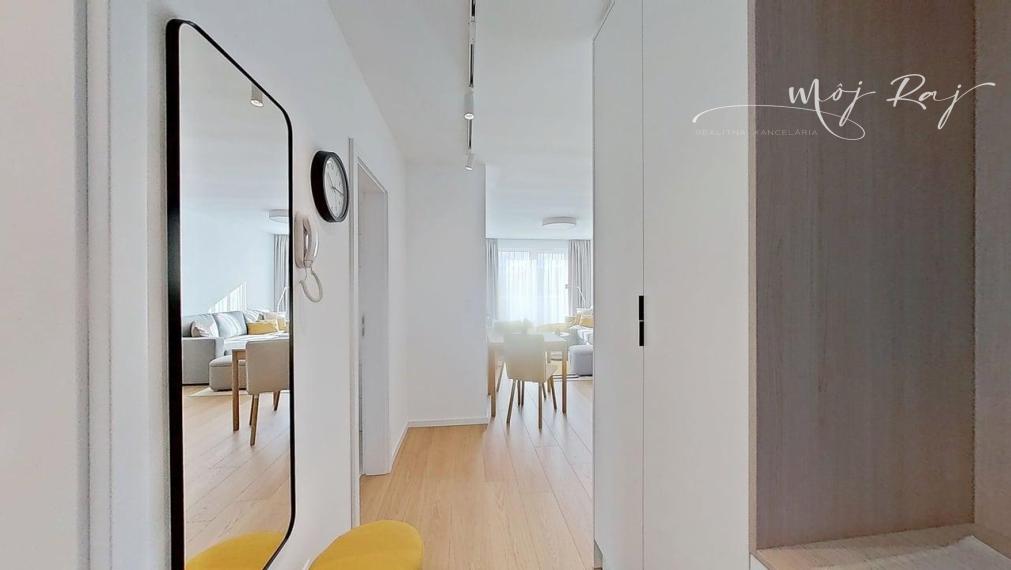 🏡 Dizajnový a veľmi útulný 2-izb. byt v novostavbe s lodžiou a gar. státím