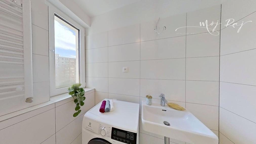 🏡 Dizajnový a veľmi útulný 2-izb. byt v novostavbe s lodžiou a gar. státím