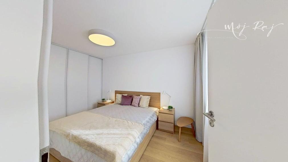 🏡 Dizajnový a veľmi útulný 2-izb. byt v novostavbe s lodžiou a gar. státím