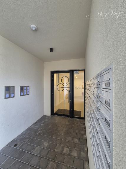 🏡 Dizajnový a veľmi útulný 2-izb. byt v novostavbe s lodžiou a gar. státím