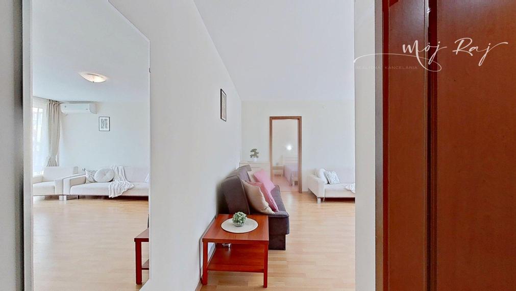 🏖️ 2-izb. apartmán s terasou – Crown Fort Club, Grand Resort, Sveti Vlas, Bulharsko