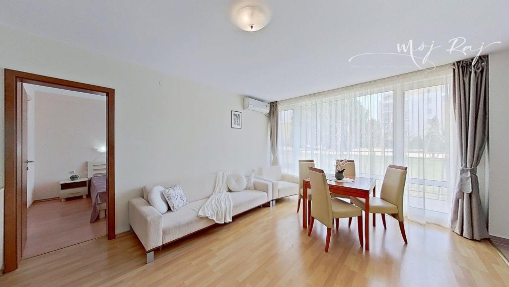 🏖️ 2-izb. apartmán s terasou – Crown Fort Club, Grand Resort, Sveti Vlas, Bulharsko