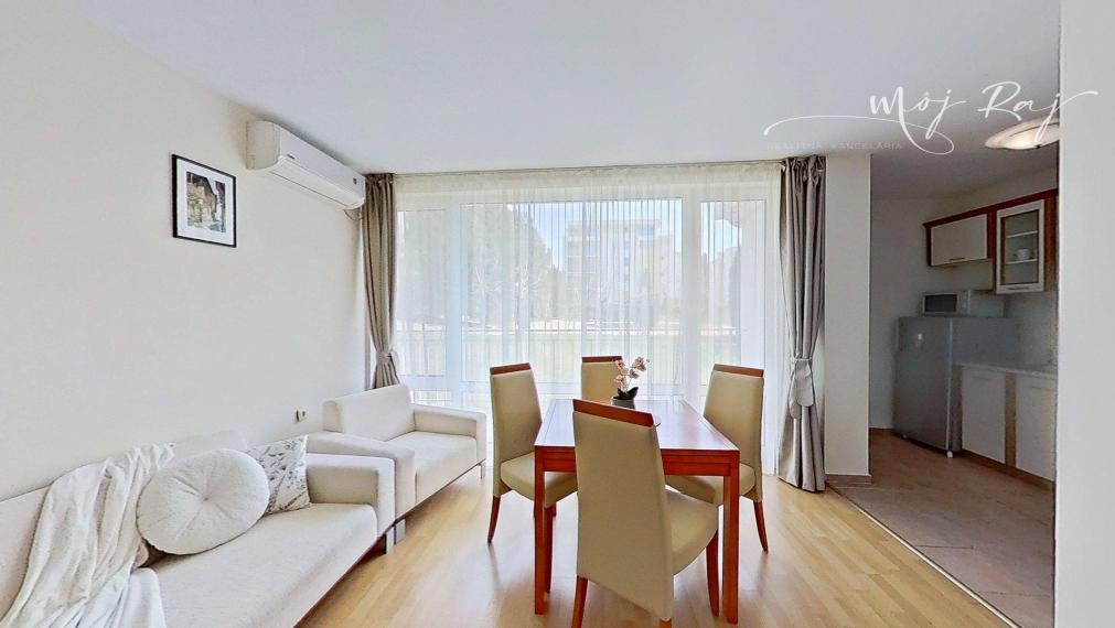 🏖️ 2-izb. apartmán s terasou – Crown Fort Club, Grand Resort, Sveti Vlas, Bulharsko