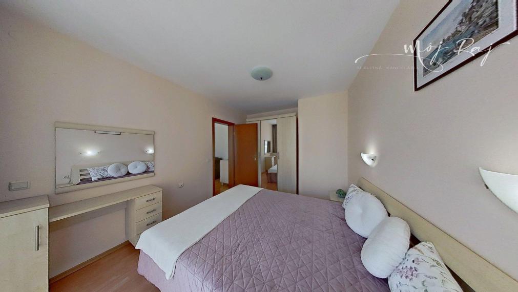 🏖️ 2-izb. apartmán s terasou – Crown Fort Club, Grand Resort, Sveti Vlas, Bulharsko