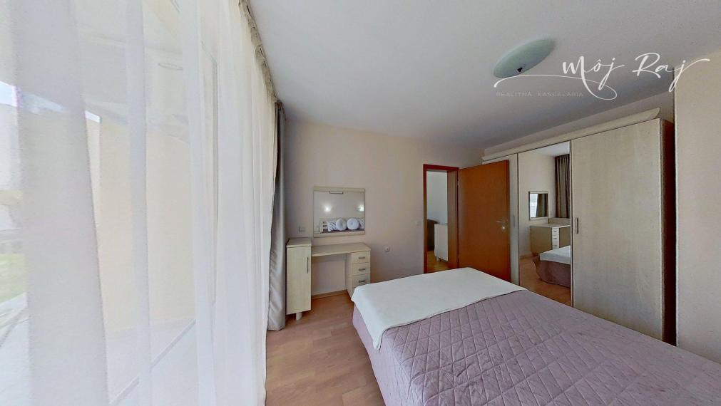 🏖️ 2-izb. apartmán s terasou – Crown Fort Club, Grand Resort, Sveti Vlas, Bulharsko