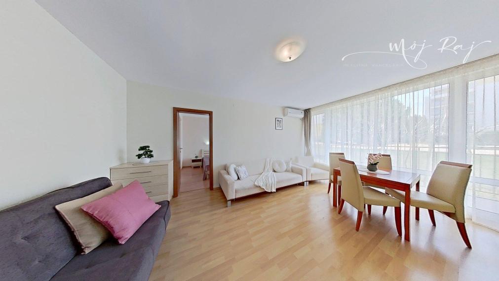 🏖️ 2-izb. apartmán s terasou – Crown Fort Club, Grand Resort, Sveti Vlas, Bulharsko