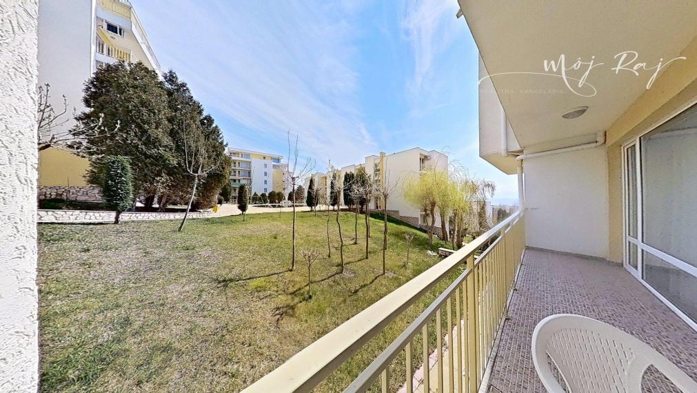 🏖️ 2-izb. apartmán s terasou – Crown Fort Club, Grand Resort, Sveti Vlas, Bulharsko