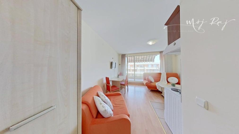 🏖️ Apartmán s terasou – Crown Fort Club, Grand Resort, Sveti Vlas, Bulharsko