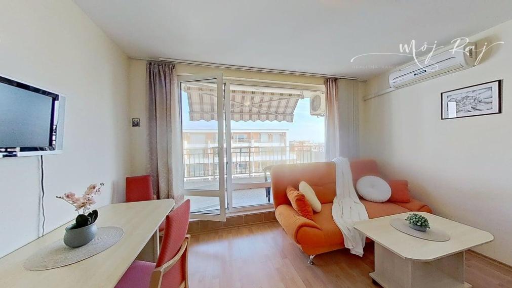 🏖️ Apartmán s terasou – Crown Fort Club, Grand Resort, Sveti Vlas, Bulharsko