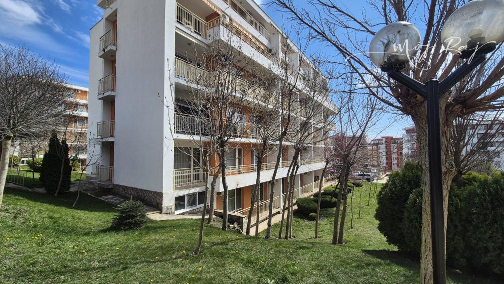 🏖️ Apartmán s terasou – Crown Fort Club, Grand Resort, Sveti Vlas, Bulharsko