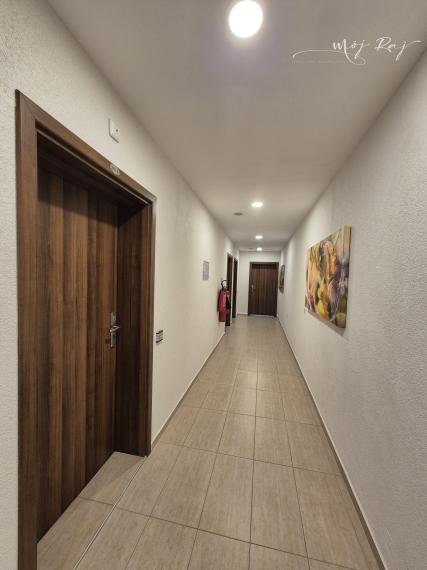 🏖️ Hotelový apartmán s balkónom – 4⭐ Premier Fort Beach, Sveti Vlas (budova B1)