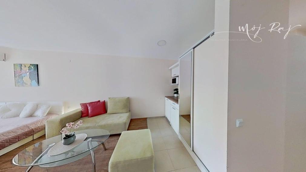 🏖️ Hotelový apartmán s balkónom – 4⭐ Premier Fort Beach, Sveti Vlas (budova B1)