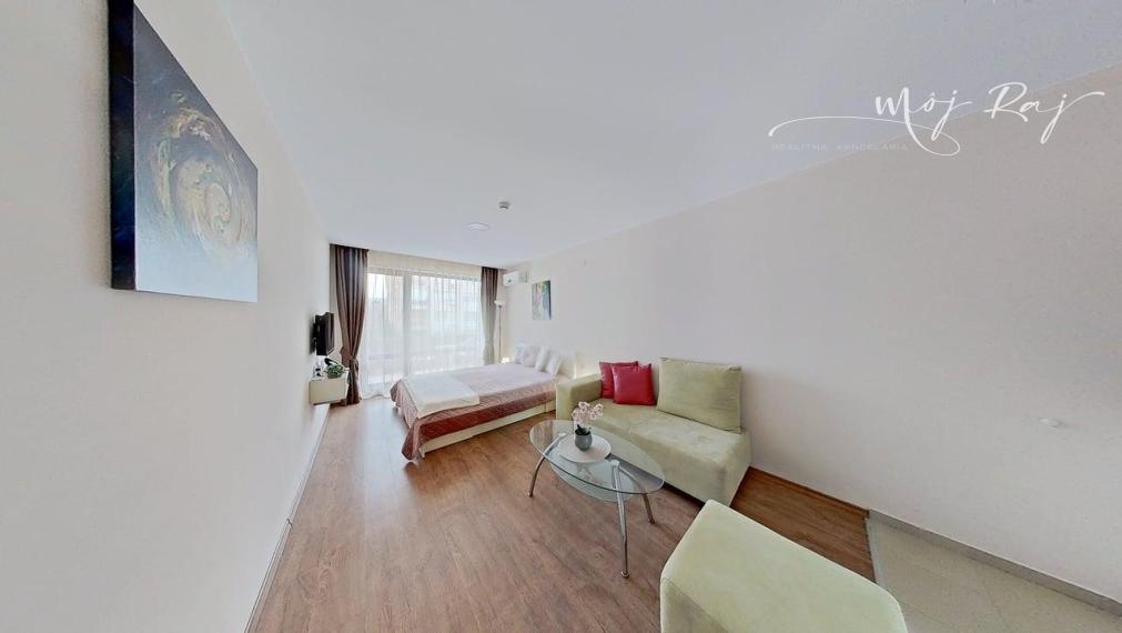 🏖️ Hotelový apartmán s balkónom – 4⭐ Premier Fort Beach, Sveti Vlas (budova B1)