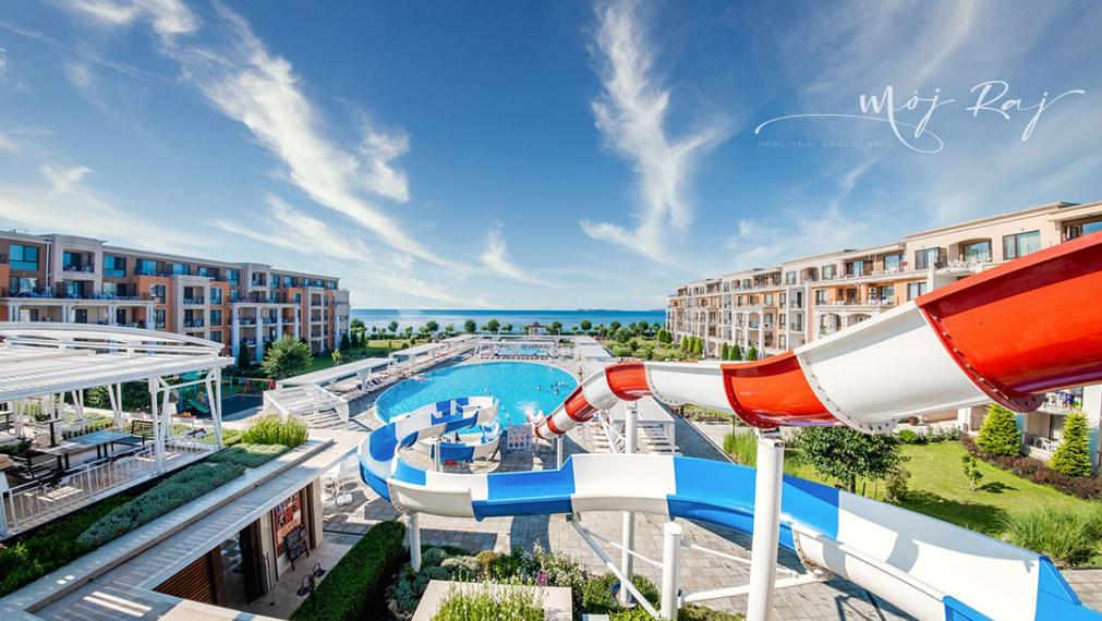 🏖️ Hotelový apartmán s balkónom – 4⭐ Premier Fort Beach, Sveti Vlas (budova B1)