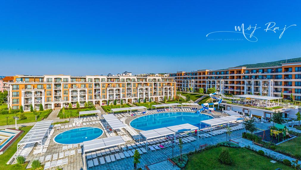 🏖️ Hotelový apartmán s balkónom – 4⭐ Premier Fort Beach, Sveti Vlas (budova B1)