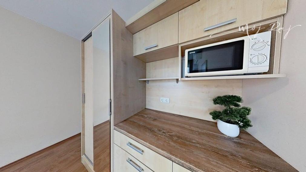 🏖️ Hotelový apartmán s balkónom – 4⭐ Premier Fort Beach, Sveti Vlas (budova B1)