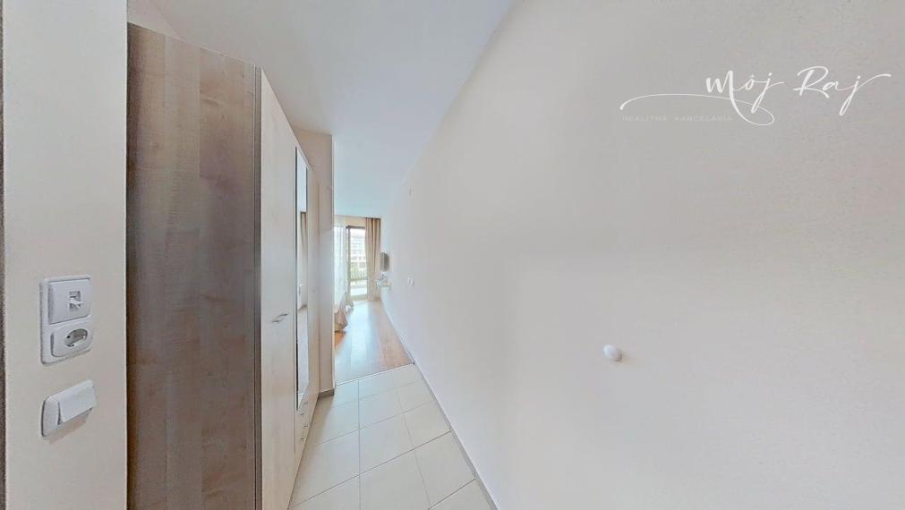 🏖️ Hotelový apartmán s balkónom – 4⭐ Premier Fort Beach, Sveti Vlas (budova B1)