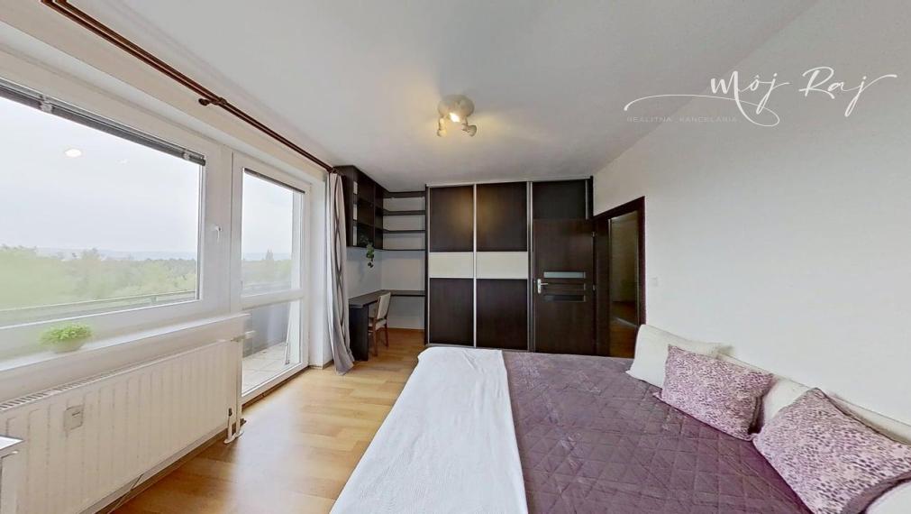 🏡 Veľký svetlý 3-izb. byt s 2 balkónmi a park. miestom