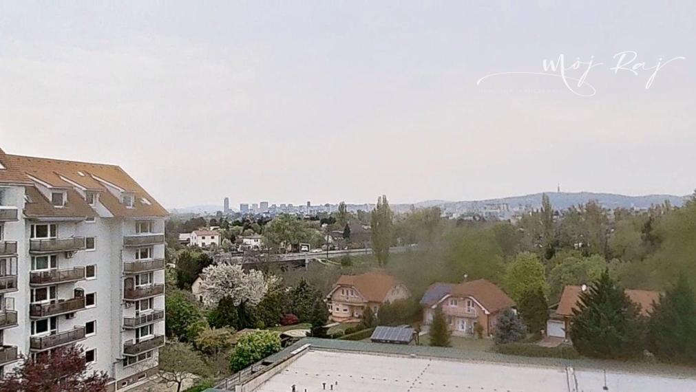 🏡 Veľký svetlý 3-izb. byt s 2 balkónmi a park. miestom