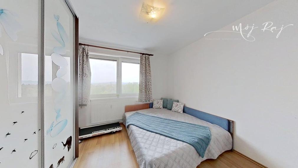 🏡 Veľký svetlý 3-izb. byt s 2 balkónmi a park. miestom