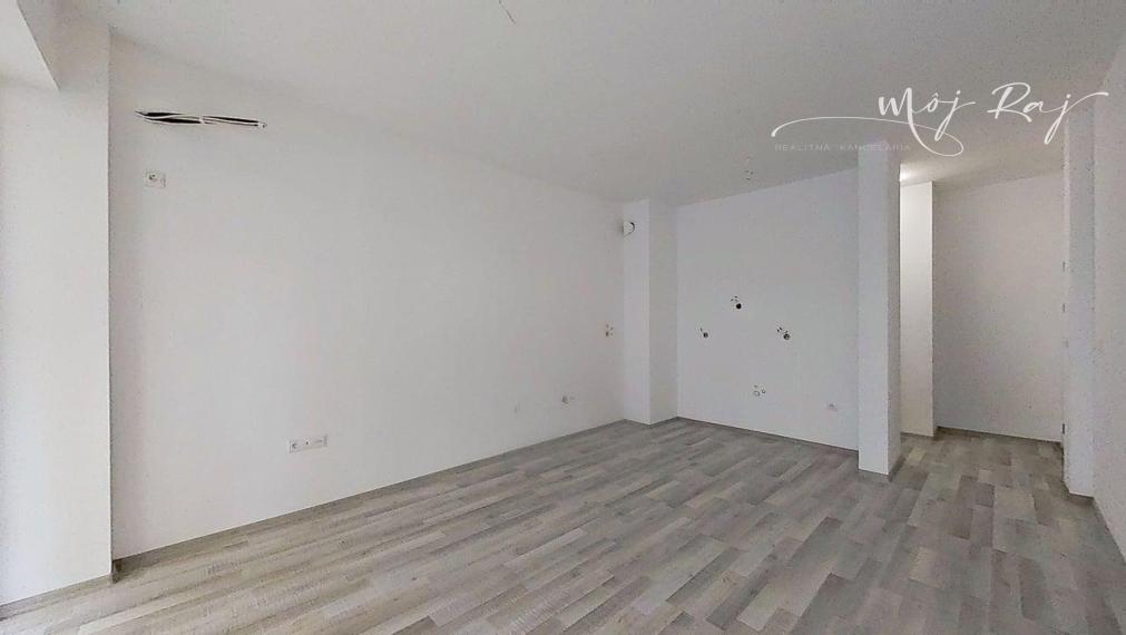 🌴 Moderný 2-izb. apartmán s terasou len 300 m od mora – Sveti Vlas