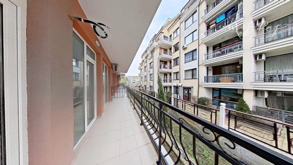 🌴 Moderný 2-izb. apartmán s terasou len 300 m od mora – Sveti Vlas