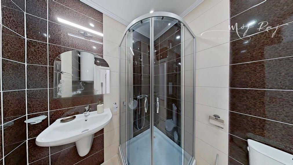 🌊 Elegantný 2-izb. apartmán priamo pri pláži – Ravda, Bulharsko