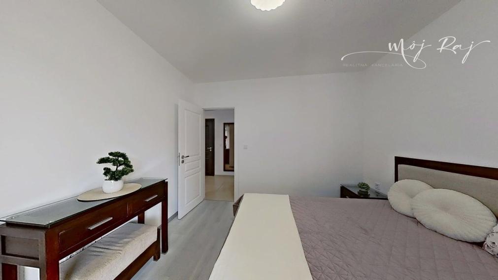 🌊 Elegantný 2-izb. apartmán priamo pri pláži – Ravda, Bulharsko