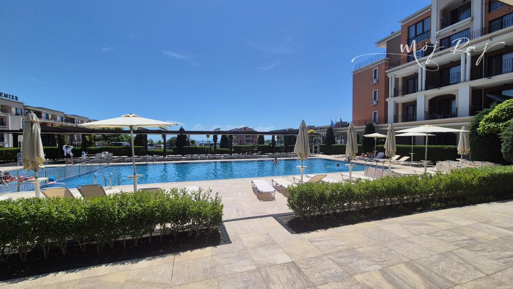 🏖️ Hotelový apartmán s balkónom – 4⭐ Premier Fort Beach, Sveti Vlas (budova B1)